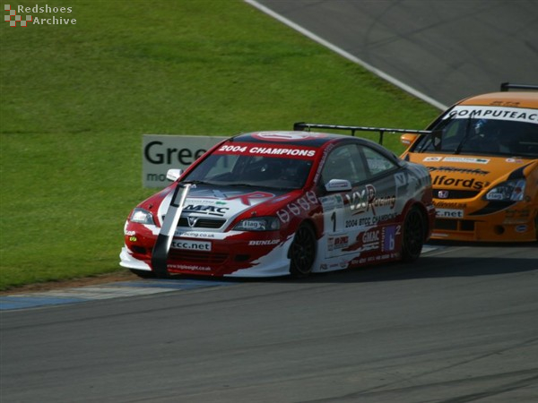 Yvan Muller - Vauxhall Astra