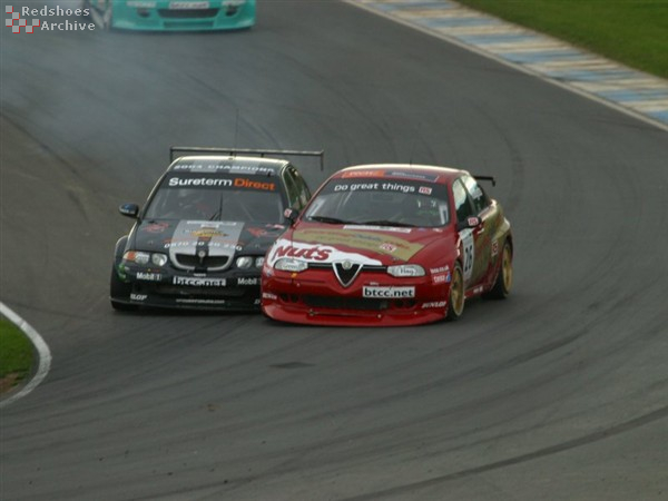 Reid pushes Hodgetts wide
