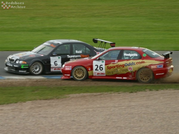 Reid pushes Hodgetts wide