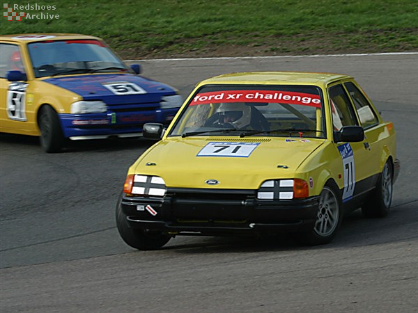 Simon Jones - Ford Escort XR3