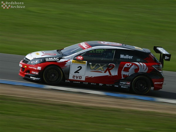 Yvan Muller - Vauxhall Astra Sport Hatch