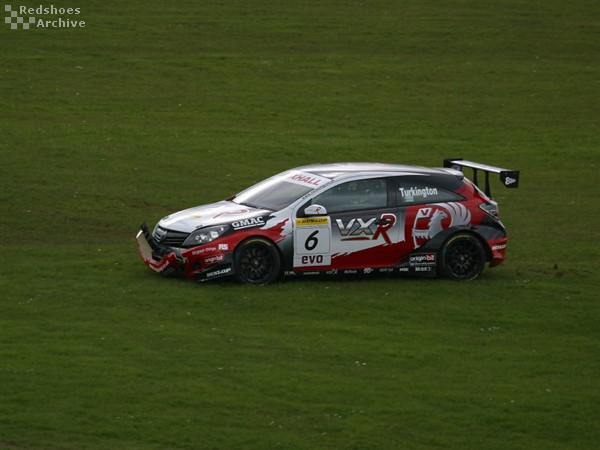 Colin Turkington - Vauxhall Astra Sport Hatch
