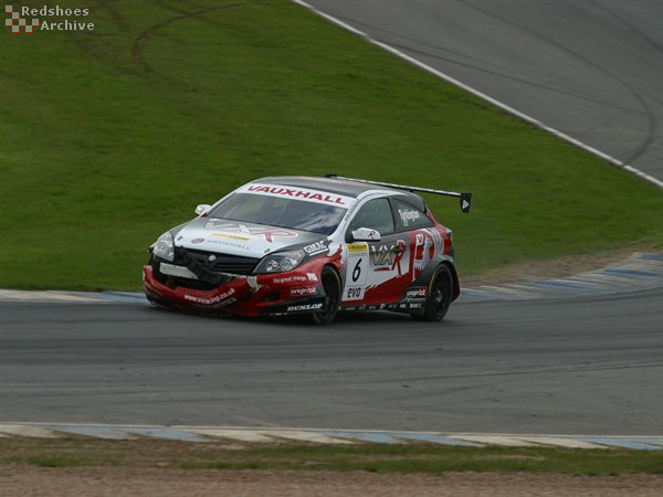 Colin Turkington - Vauxhall Astra Sport Hatch