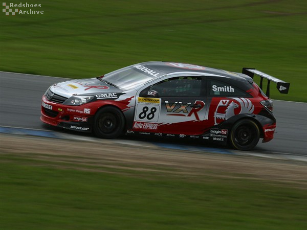 Gavin Smith - Vauxhall Astra Sport Hatch