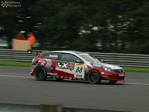 Gavin Smith - Vauxhall Astra Sport Hatch