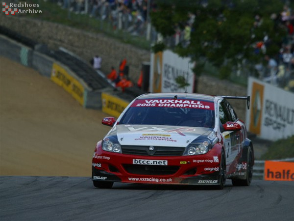 Yvan Muller - Vauxhall Astra Sport Hatch