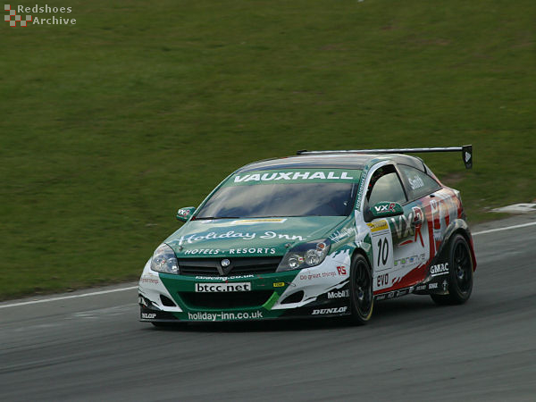 Gavin Smith - Vauxhall Astra Sport Hatch