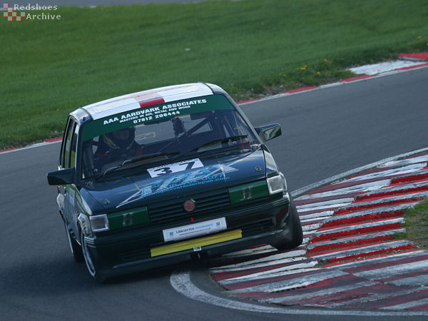 Mark Halsall - MG Maestro