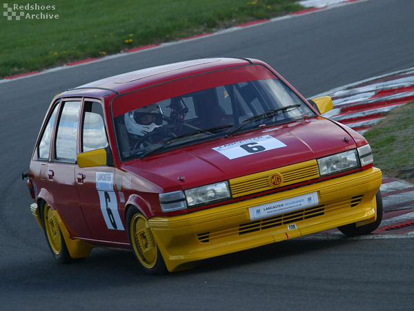Chris Yates - MG Maestro