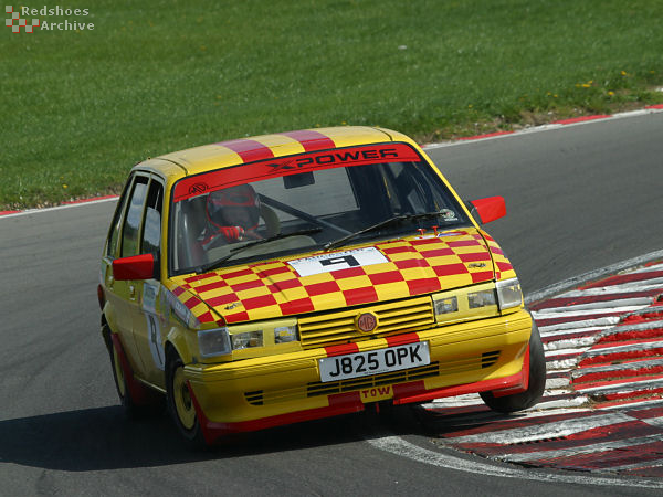 Andrew Robinson - MG Maestro