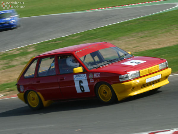 Chris Yates - MG Maestro