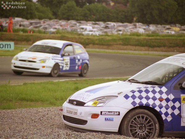 Rick Kraemer passes his stricken teammate