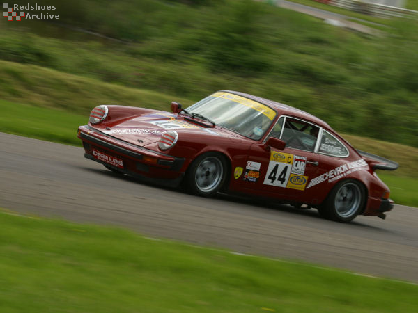 Stuart Jeffcoate - Porsche 911 Carrera 3
