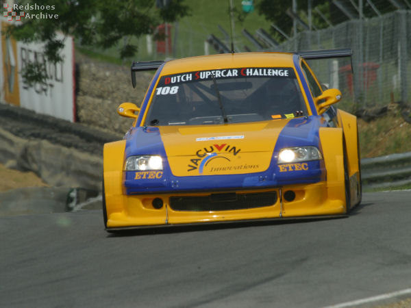 de Graaff  / Ribbens - Passat V8 Star