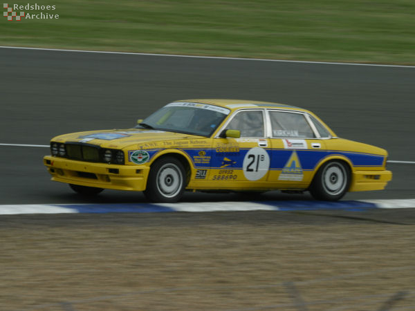 Howard Kirkham - Jaguar XJ40