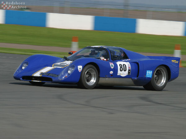 Chevron B16