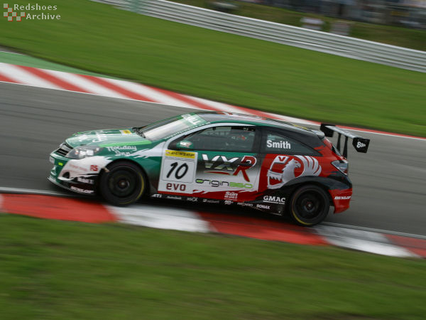 Gavin Smith - Vauxhall Astra Sport Hatch