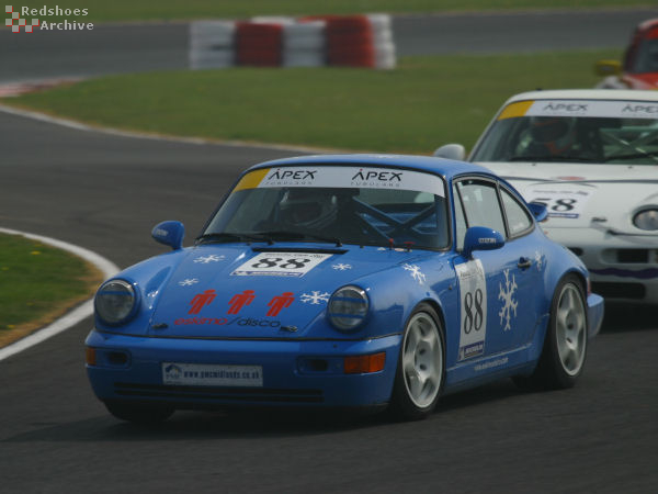 James Neal - Porsche 964 C2