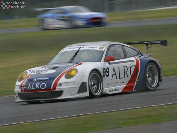 Barwell Motorsport Aston Martin DBR9