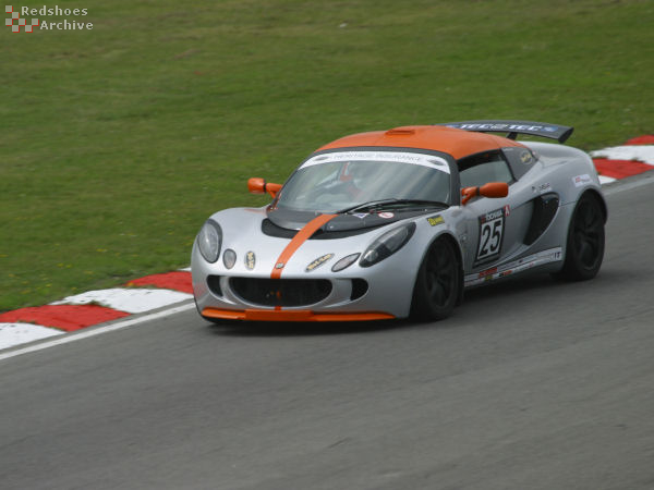 Tess Howell - Lotus Exige S2