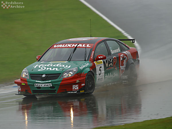 Fabrizio Giovanardi - Vauxhall Vectra