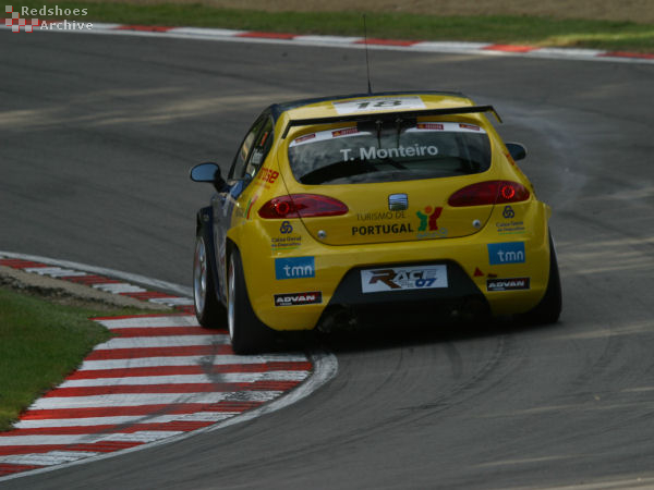 Tiago Monteiro - SEAT Leon