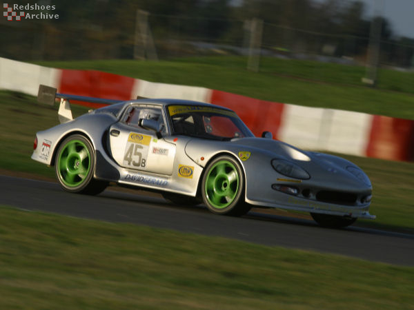 Douglas Ellwood - Macos Mantis