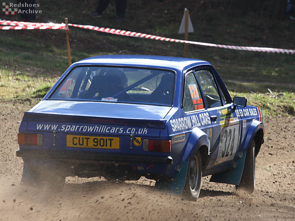 Chris Shooter / Bev LeGood - Ford Escort
