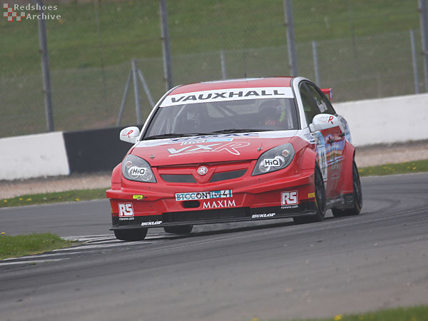 Tom Onslow-Cole - Vauxhall Vectra