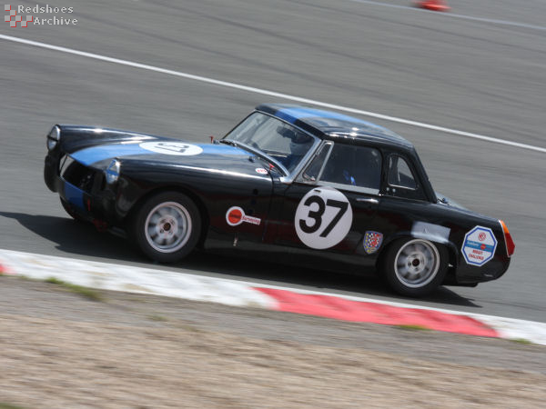 Andrew Lowis - MG Midget