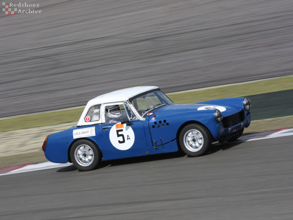 Jeremy Toes - MG Midget