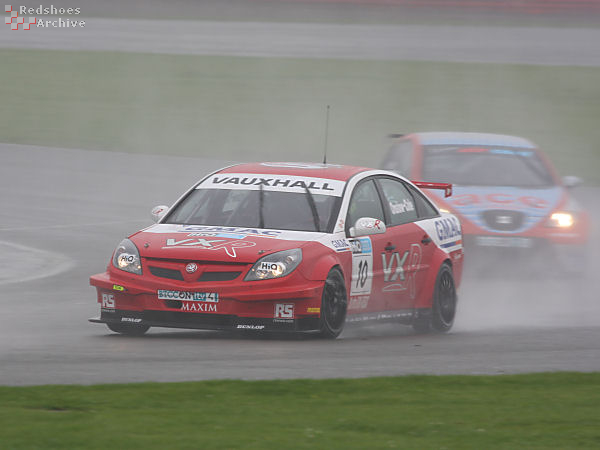 Tom Onslow-Cole - Vauxhall Vectra