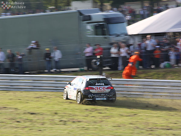 Adam Jones - SEAT Leon