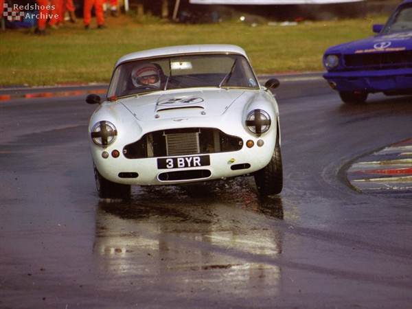 Aston Martin DB4