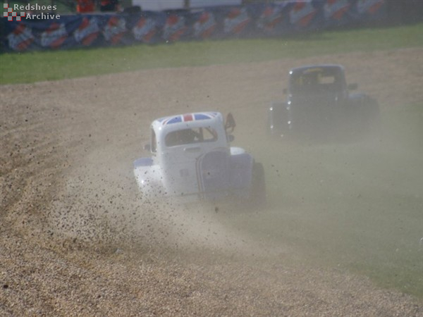 Darren Hills and Oli Poyser run wide