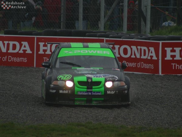 Anthony Reid in the gravel