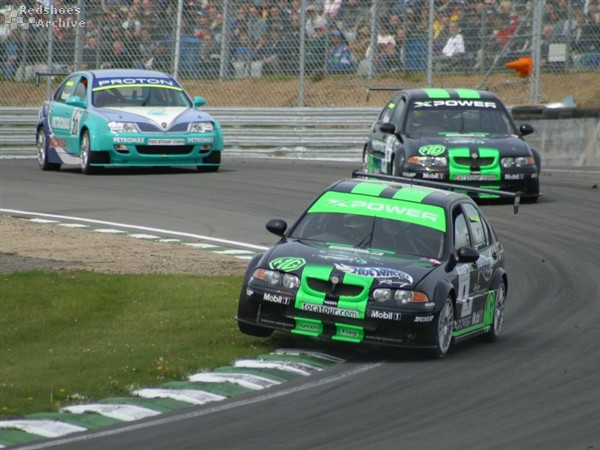 Reid shortcuts the kerbs