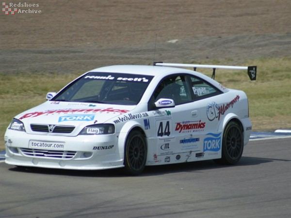Gavin Pyper - Vauxhall Astra