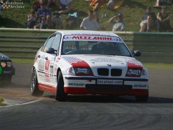 Michael Bentwood - BMW 320