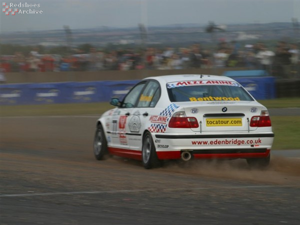 Michael Bentwood - BMW 320