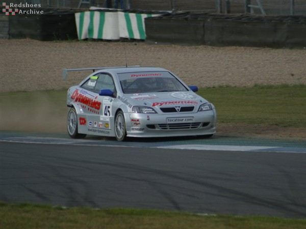 Gareth Howell - Vauxhall Astra