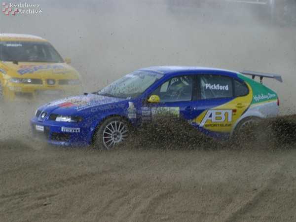 Pickford in the gravel