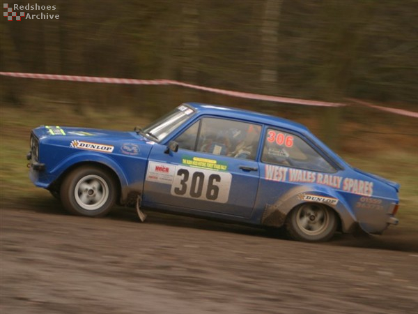 Gareth Lloyd / Ryland James - Ford Escort