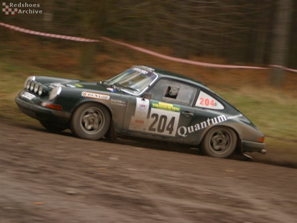 Stuart Rolt / Kevin Devine - Porsche 911
